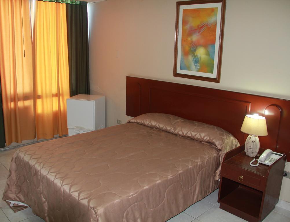 Hotel La Torre Guayaquil Szoba fotó