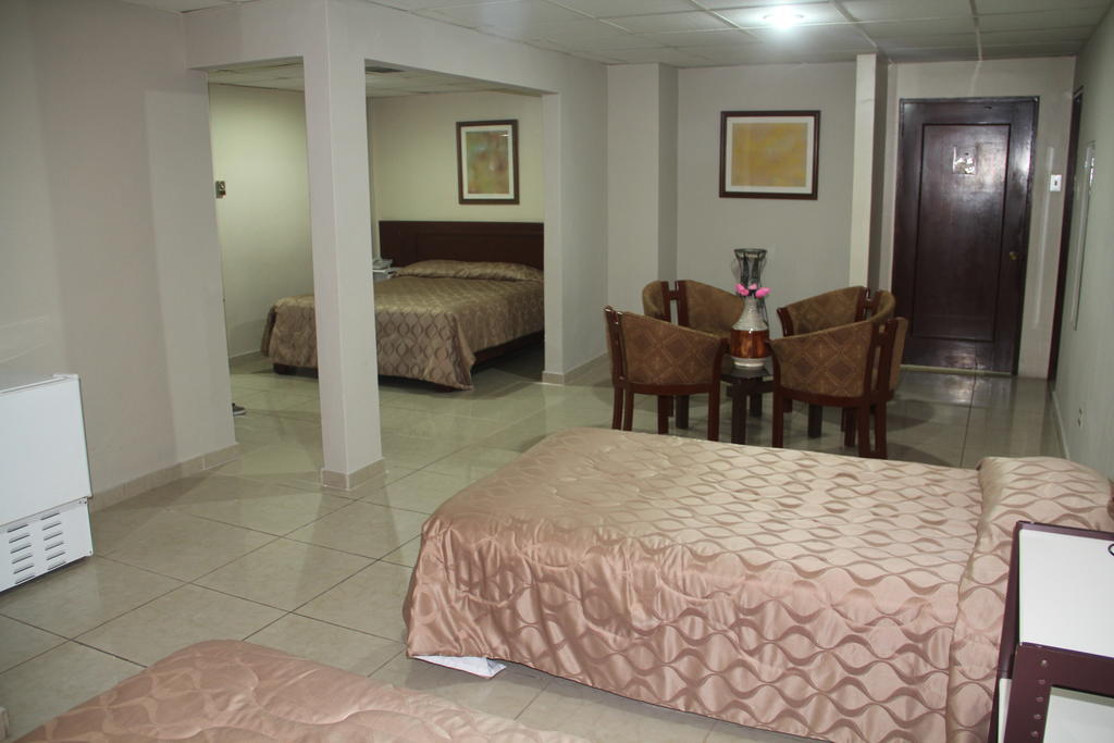 Hotel La Torre Guayaquil Szoba fotó