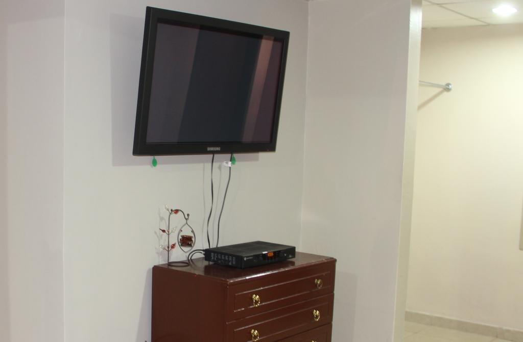 Hotel La Torre Guayaquil Szoba fotó