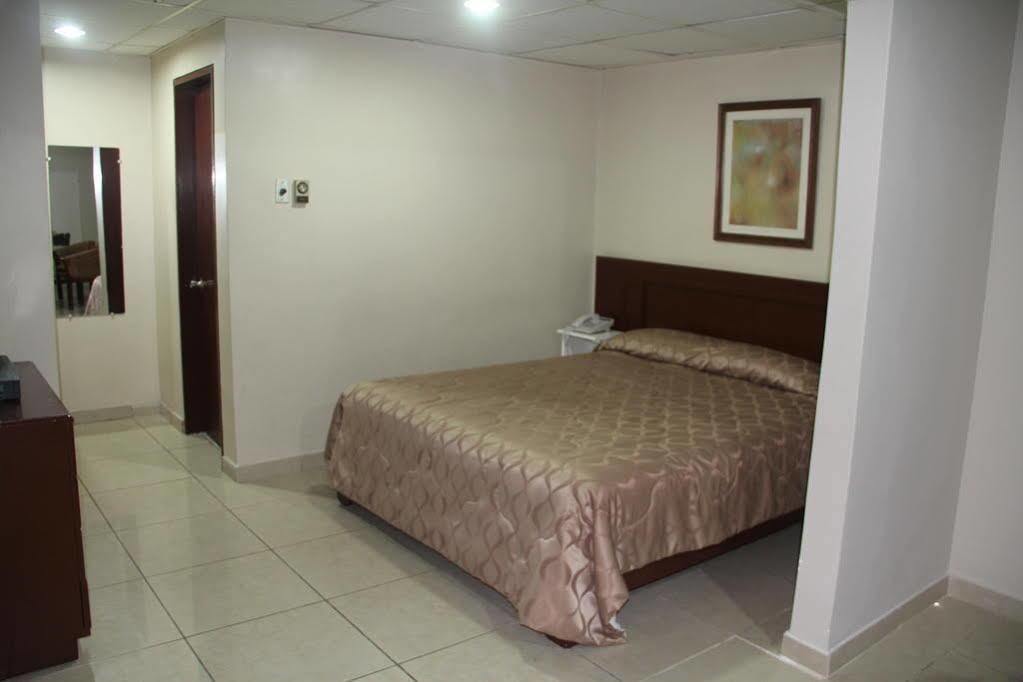Hotel La Torre Guayaquil Kültér fotó